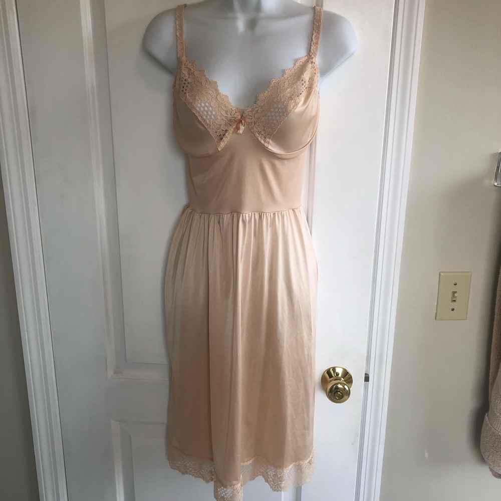 Underwire slip